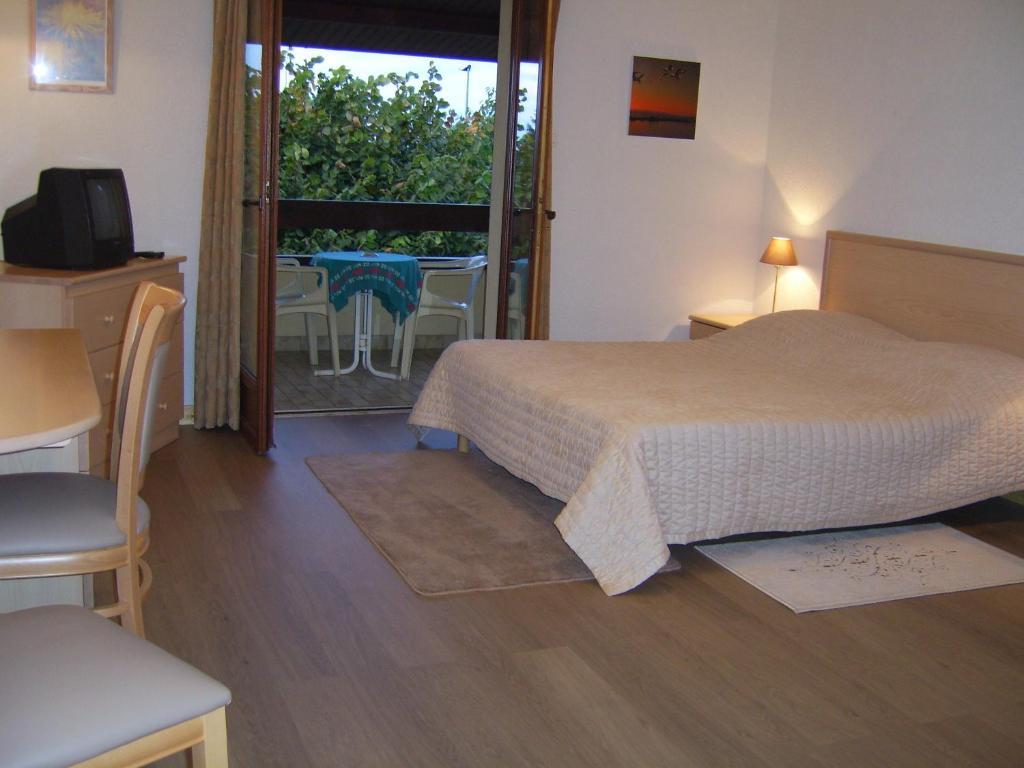 Hotel Les Pavillons Du Golf Évian-les-Bains Buitenkant foto