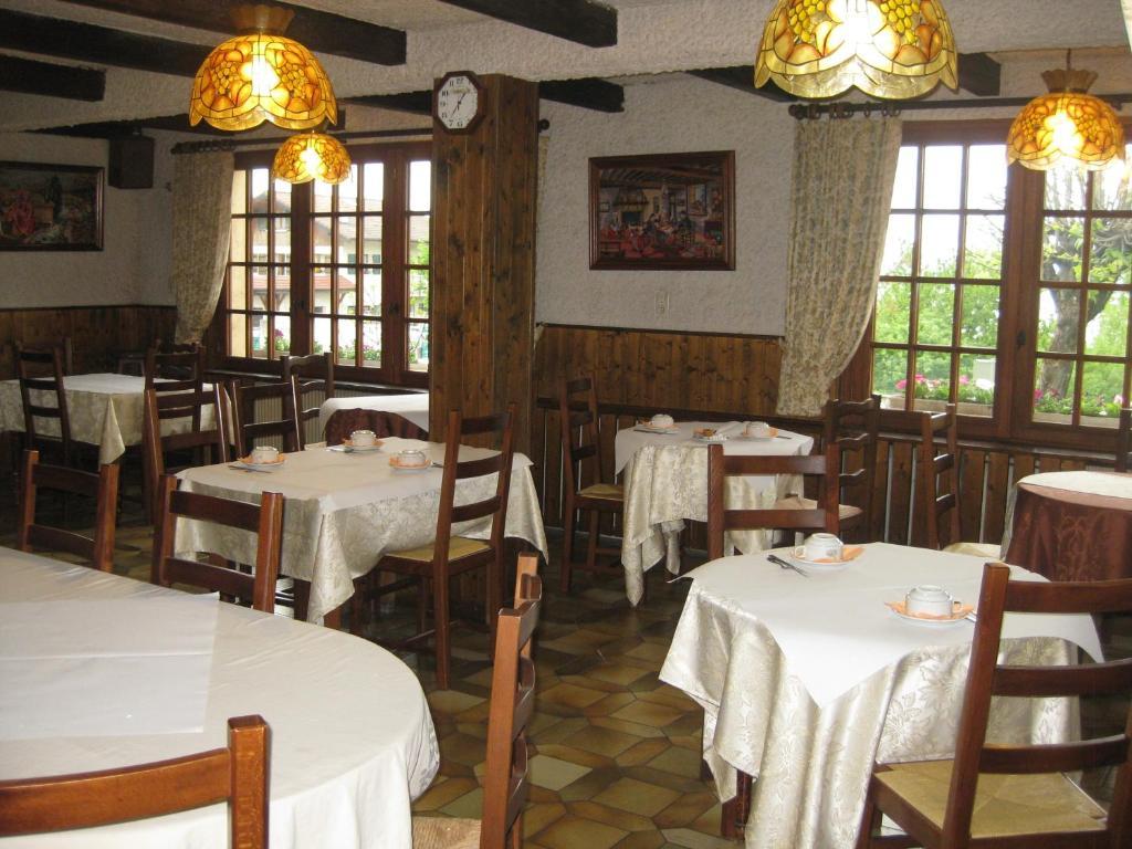 Hotel Les Pavillons Du Golf Évian-les-Bains Buitenkant foto