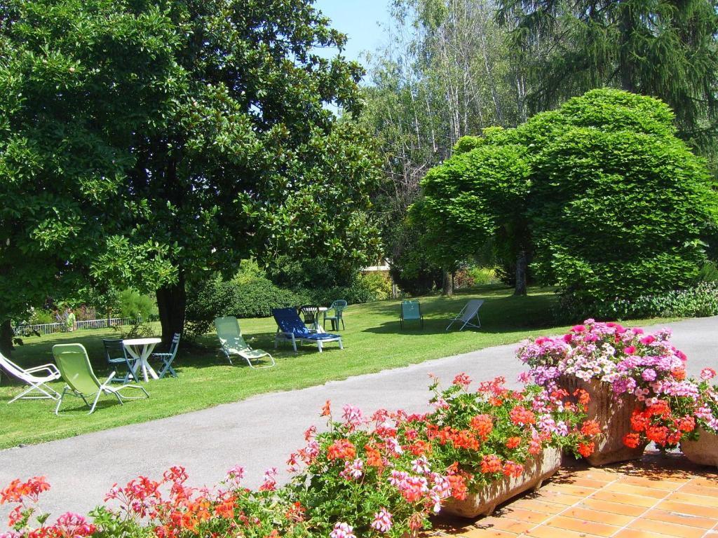 Hotel Les Pavillons Du Golf Évian-les-Bains Buitenkant foto